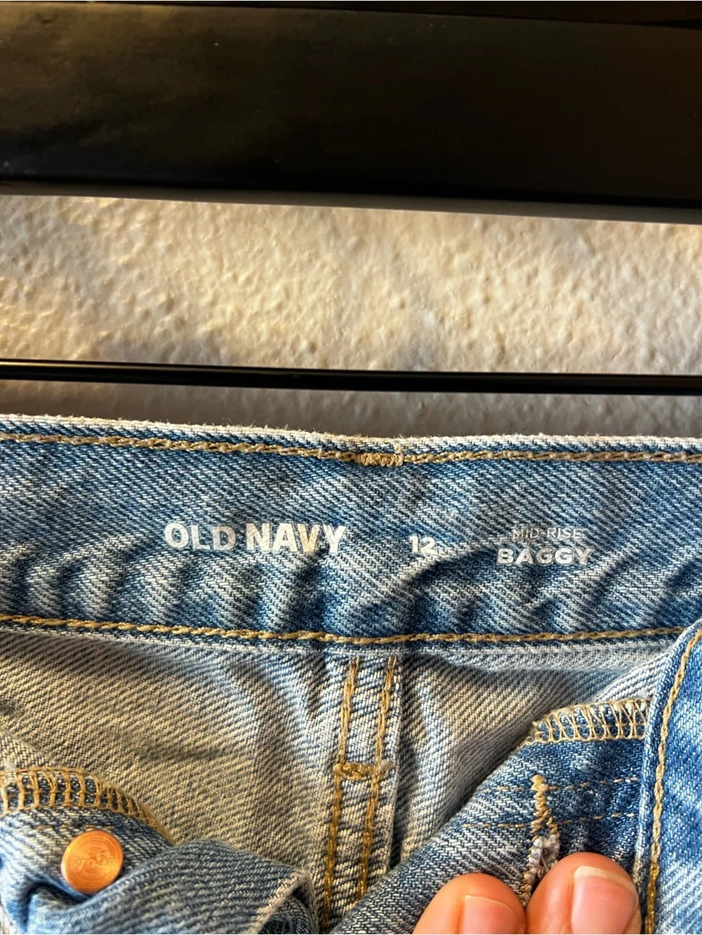 Old Navy Medium Blue Mid-Rise Baggy Denim Shorts